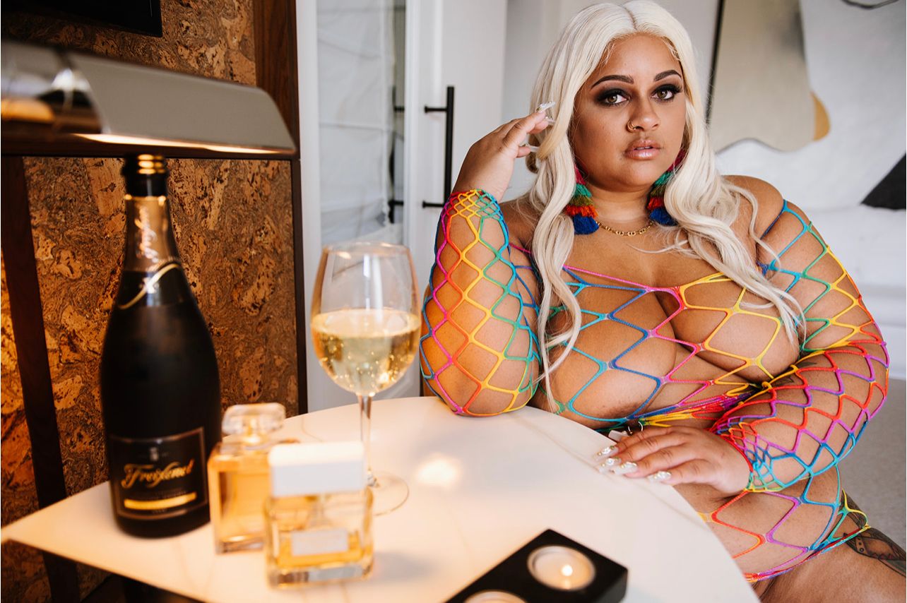 A Tryst with Washington Dominatrix Goddess Honey B